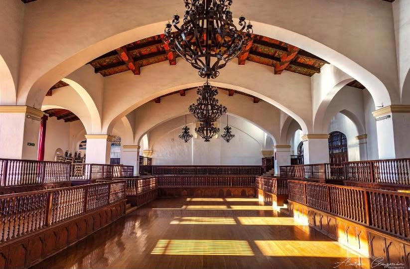 Salón La Catedral